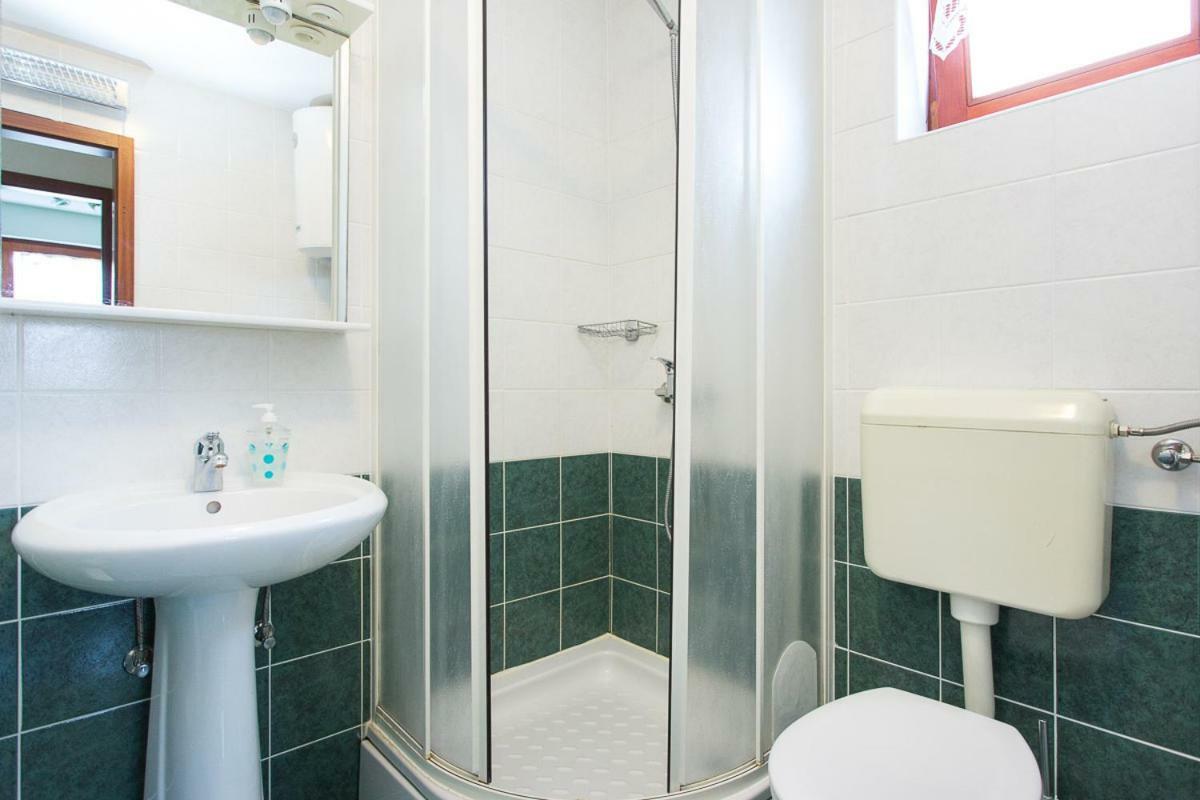 1-Bedroom Apartment With Loggia In Punat Island Krk エクステリア 写真