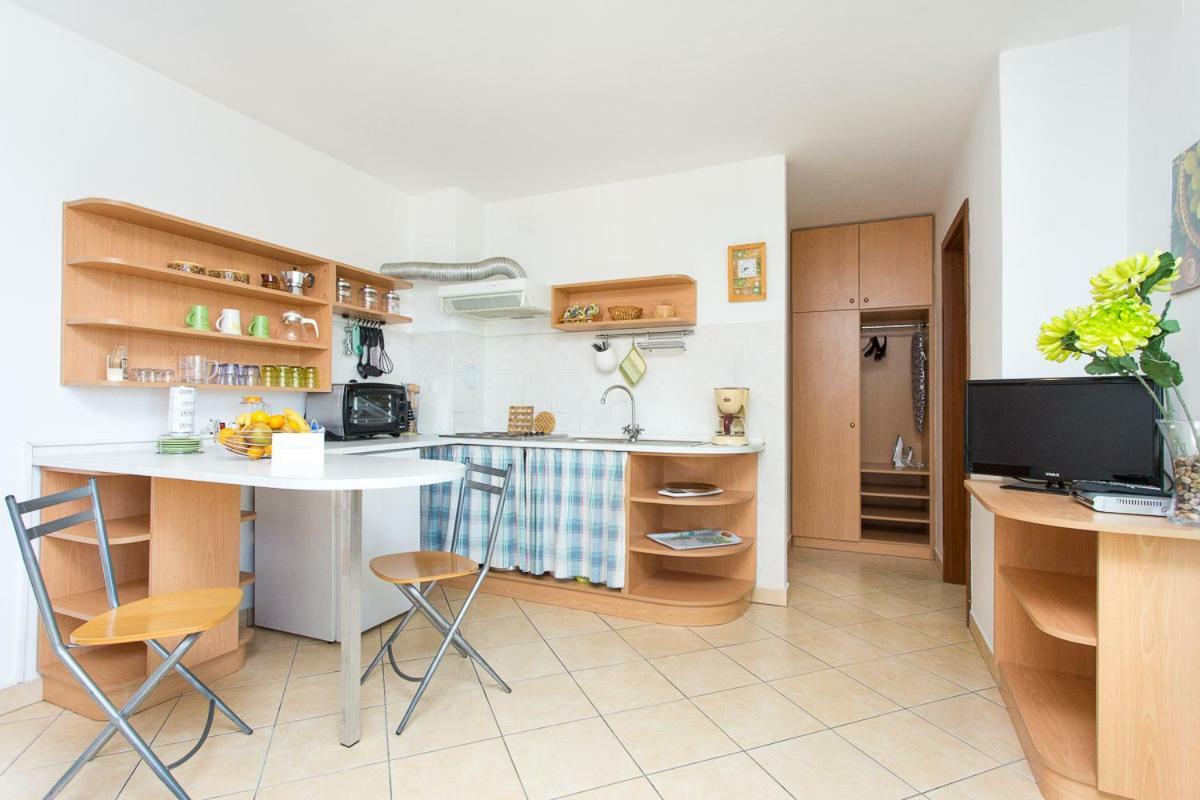 1-Bedroom Apartment With Loggia In Punat Island Krk エクステリア 写真